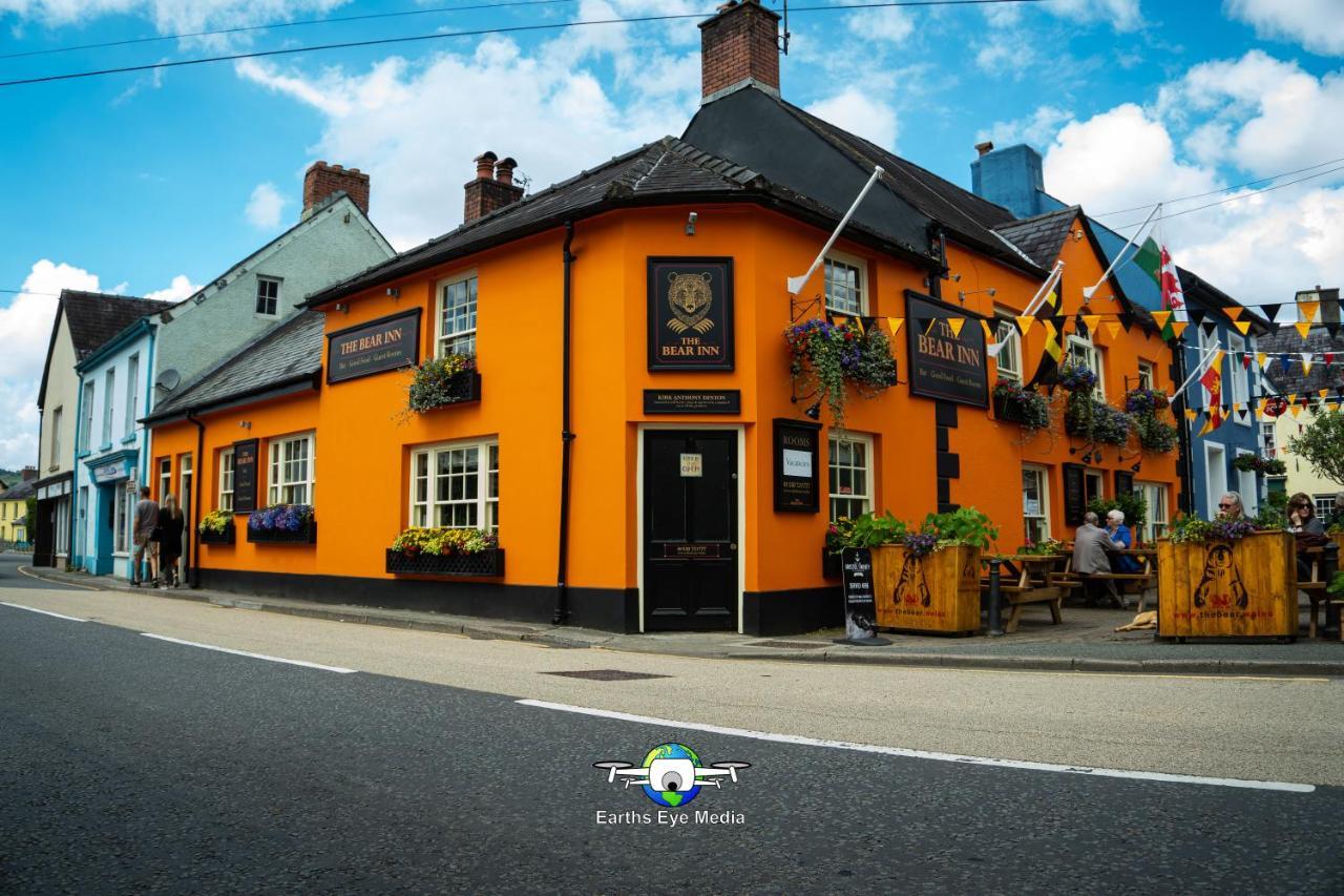 The Bear Inn لياندوفيري المظهر الخارجي الصورة
